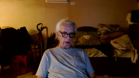 Snapshot of tom112292014 chatting on September 18, 2025, 1:18 am tom112292014 online show from September 18, 2025, 1:18 am