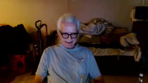 Snapshot of tom112292014 chatting on September 22, 2025, 12:40 pm tom112292014 online show from September 22, 2025, 12:40 pm