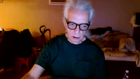 Snapshot of tom112292014 chatting on October 2, 2025, 11:39 am tom112292014 online show from October 2, 2025, 11:39 am