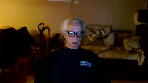 Snapshot of tom112292014 chatting on October 12, 2025, 1:48 am tom112292014 online show from October 12, 2025, 1:48 am