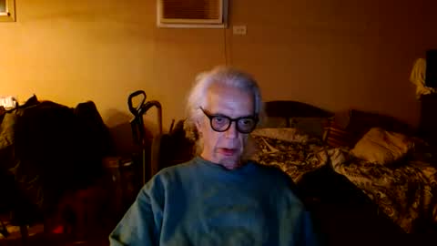 Snapshot of tom112292014 chatting on October 29, 2025, 2:58 am tom112292014 online show from October 29, 2025, 2:58 am