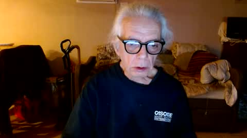 Snapshot of tom112292014 chatting on December 21, 2025, 1:46 am tom112292014 online show from December 21, 2025, 1:46 am