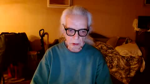 Snapshot of tom112292014 chatting on January 14, 2026, 2:06 am tom112292014 online show from January 14, 2026, 2:06 am