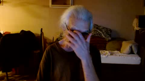 Snapshot of tom112292014 chatting on June 6, 2026, 3:11 am tom112292014 online show from June 6, 2026, 3:11 am