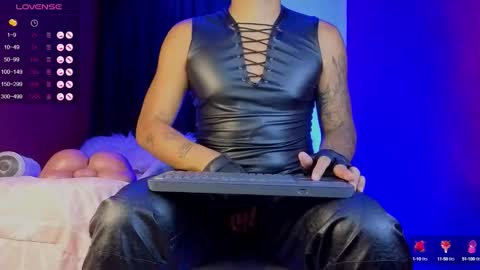 Tom online show from October 1, 2025, 2:17 am