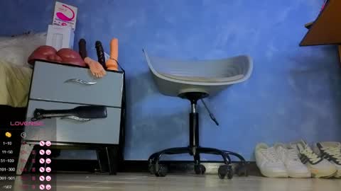 Tom online show from April 25, 2026, 12:52 pm