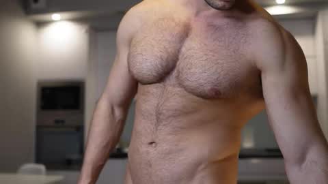 Tom online show from December 5, 2025, 6:15 pm