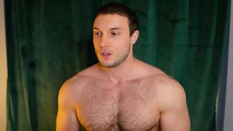 Tom online show from March 25, 2026, 4:57 pm