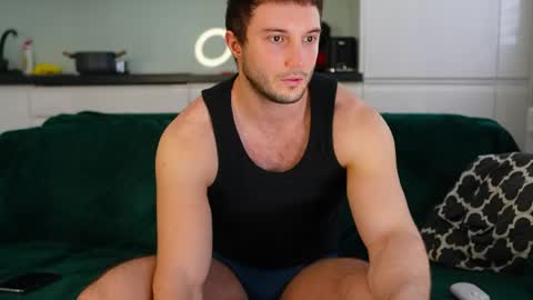 Tom online show from April 19, 2026, 7:40 am