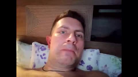 tom_horny84 online show from January 18, 2026, 10:35 pm