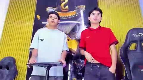 tom_hot20 online show from November 23, 2025, 12:05 pm