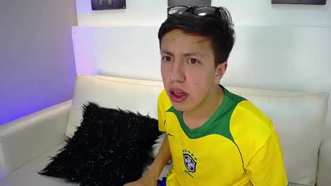 Tom online show from April 12, 2026, 8:41 am