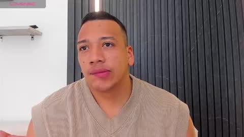 Tom muscle1 online show from September 12, 2025, 11:54 am