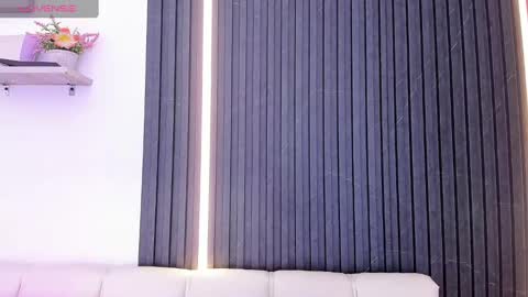 Tom muscle1 online show from September 27, 2025, 11:48 am