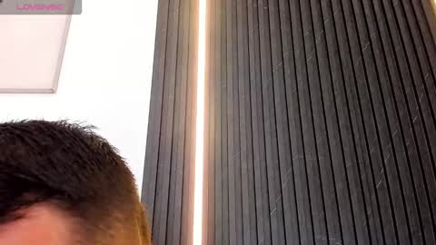 Tom muscle1 online show from October 17, 2025, 11:57 am