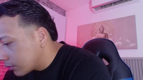 Tom muscle1 online show from March 9, 2026, 11:58 am