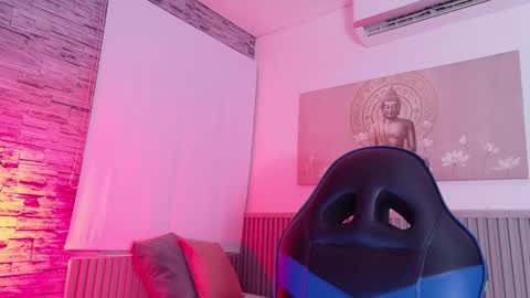 Tom muscle1 online show from March 10, 2026, 12:10 pm