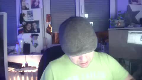 Snapshot of tomame_ chatting on December 2, 2024, 1:58 am tomame_ online show from December 2, 2024, 1:58 am