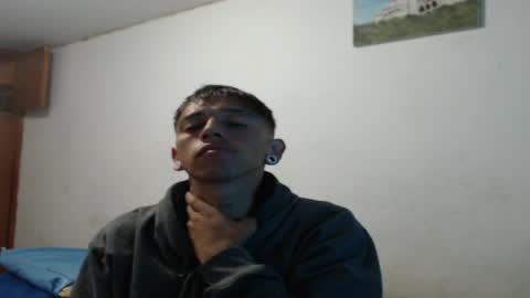 tomas_turbado_ online show from March 25, 2026, 5:35 am