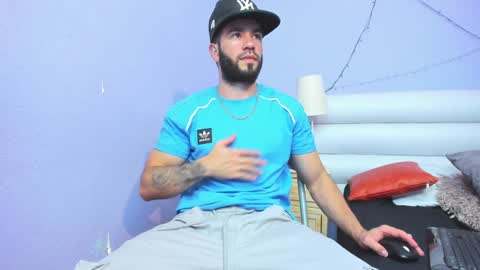 Snapshot of tomas_wolfk chatting on January 13, 2025, 3:45 am Andres. online show from January 13, 2025, 3:45 am