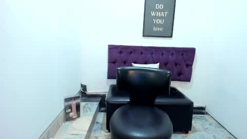 Snapshot of tomboy_natali chatting on May 15, 2026, 11:34 pm IAN SAYD online show from May 15, 2026, 11:34 pm