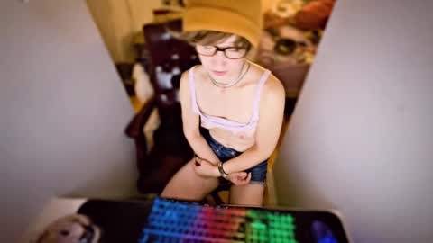 Snapshot of tomboy_titties chatting on September 9, 2025, 6:57 am tomboy_titties online show from September 9, 2025, 6:57 am