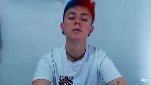 Blue online show from December 17, 2024, 9:27 pm