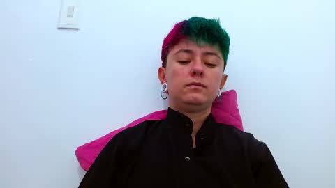 Blue online show from November 30, 2025, 2:32 pm