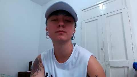 Snapshot of tomboyblue chatting on February 12, 2026, 4:02 pm Blue online show from February 12, 2026, 4:02 pm