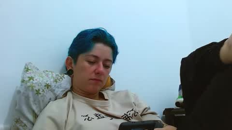 Snapshot of tomboyblue chatting on March 8, 2026, 9:29 pm Blue online show from March 8, 2026, 9:29 pm