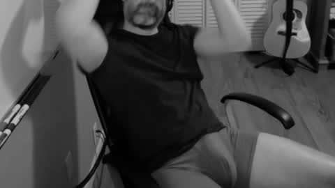 tombrockmoen2 online show from November 23, 2025, 5:51 am