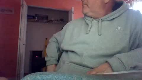 Snapshot of tomcat4848 chatting on October 31, 2025, 4:19 pm tomcat4848 online show from October 31, 2025, 4:19 pm