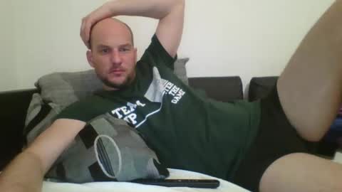 tome55555 online show from April 4, 2026, 9:34 pm