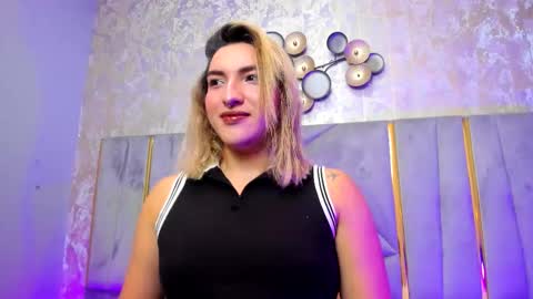   online show from November 19, 2025, 11:32 am