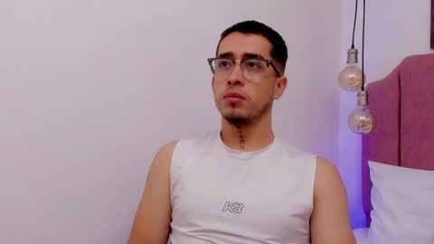 Tomas online show from May 17, 2026, 12:23 pm