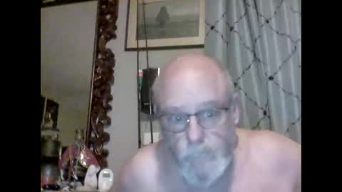 Tommie online show from November 11, 2025, 11:21 am