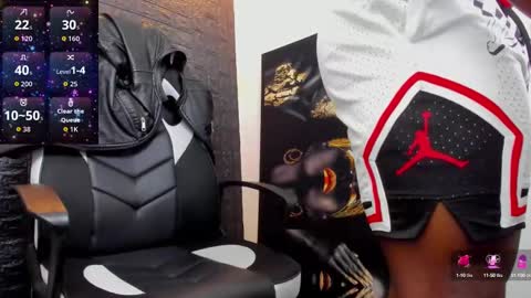 Tom Mike online show from September 18, 2025, 5:37 pm