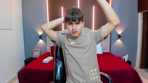 Tommy  online show from October 25, 2025, 4:20 am