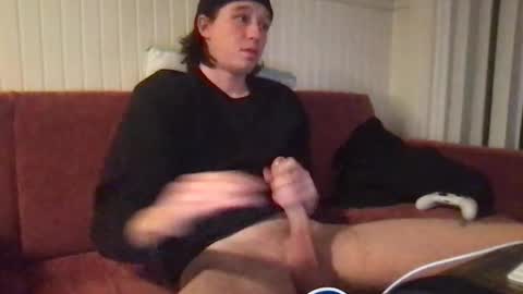 tommy8hardcock online show from December 15, 2025, 2:05 am