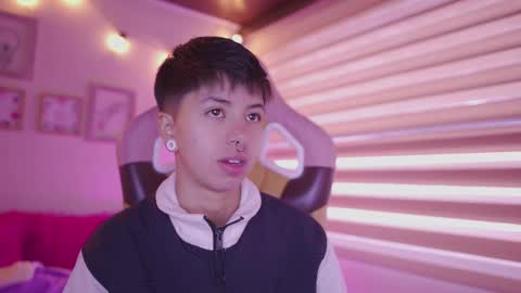 Blue  online show from February 23, 2026, 12:57 pm