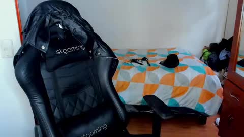 Twitter BreddTommy IG tommy bredd online show from March 4, 2025, 9:22 pm