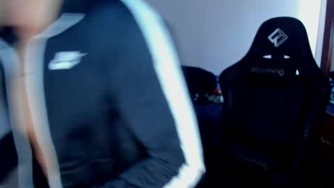 Twitter BreddTommy IG tommy bredd online show from April 12, 2026, 6:35 pm