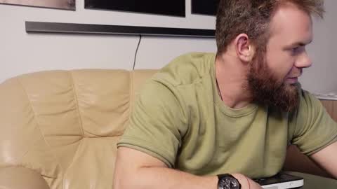  tommy burnzzz  online show from December 7, 2024, 9:28 am