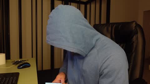  tommy burnzzz  online show from December 21, 2024, 2:41 am