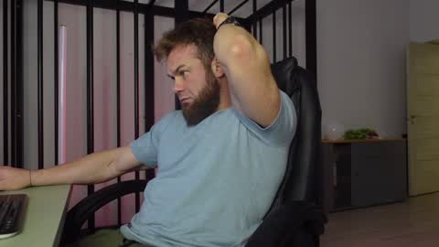  tommy burnzzz  online show from January 7, 2025, 1:14 pm