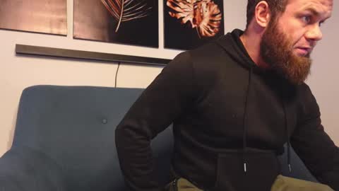  tommy burnzzz  online show from February 18, 2025, 3:21 pm