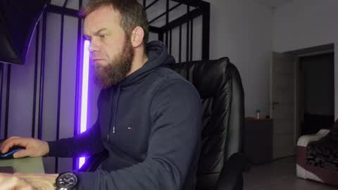  tommy burnzzz  online show from March 4, 2025, 2:38 am