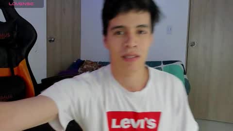   online show from October 23, 2025, 2:00 am