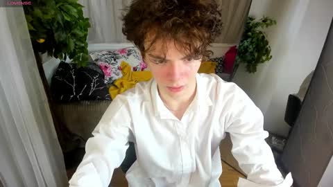 Snapshot of tommy_jamm chatting on February 26, 2025, 6:54 pm Tommy online show from February 26, 2025, 6:54 pm