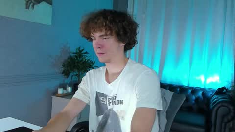 Snapshot of tommy_jamm chatting on October 14, 2025, 3:13 pm Tommy online show from October 14, 2025, 3:13 pm